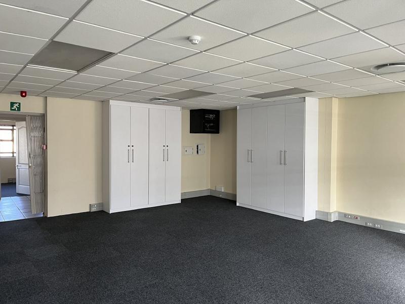To Let Commercial Property for Rent in Montague Gardens Western Cape